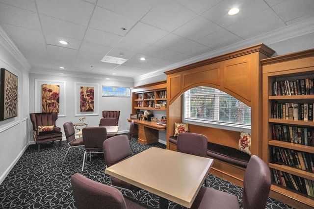 10788 Royal Caribbean Circle, Boynton Beach, FL 33437