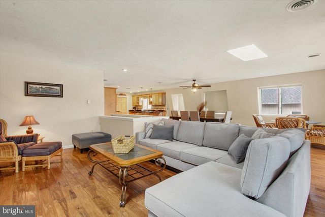 627 HERITAGE DR, Gettysburg, PA 17325