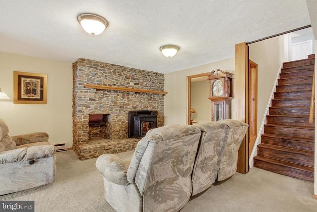 627 HERITAGE DR, Gettysburg, PA 17325