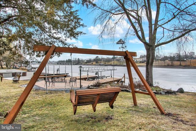 627 HERITAGE DR, Gettysburg, PA 17325