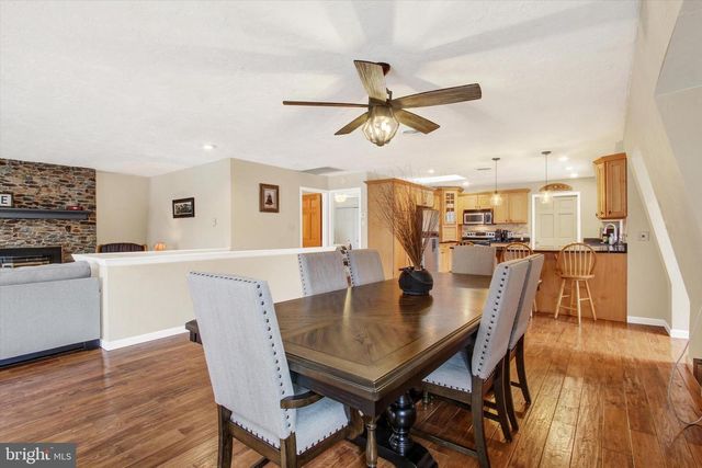 627 HERITAGE DR, Gettysburg, PA 17325