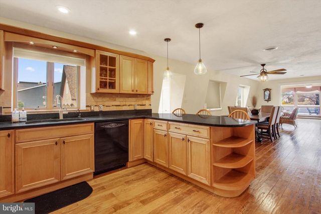 627 HERITAGE DR, Gettysburg, PA 17325