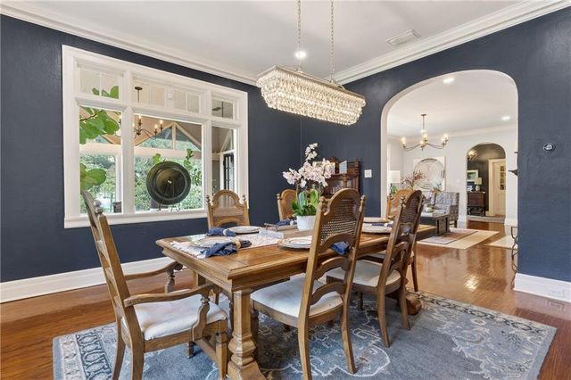 1563 Government Street, Mobile, AL 36604