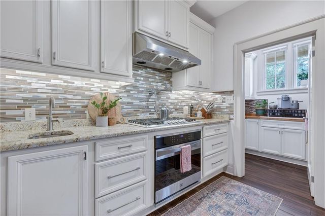 1563 Government Street, Mobile, AL 36604