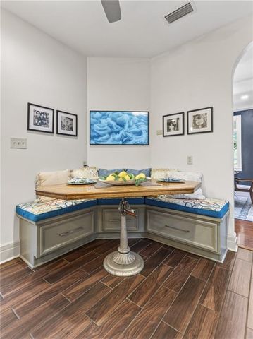 1563 Government Street, Mobile, AL 36604