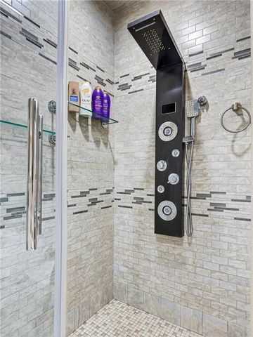 1563 Government Street, Mobile, AL 36604