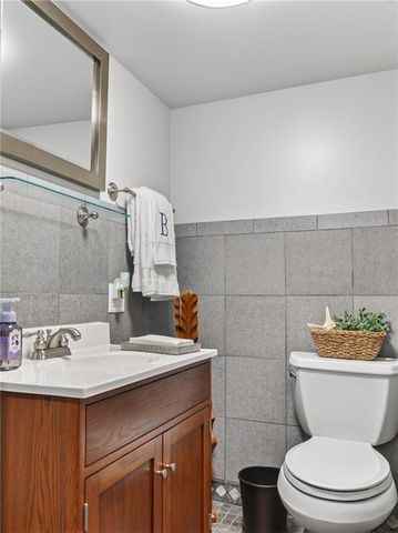 1563 Government Street, Mobile, AL 36604