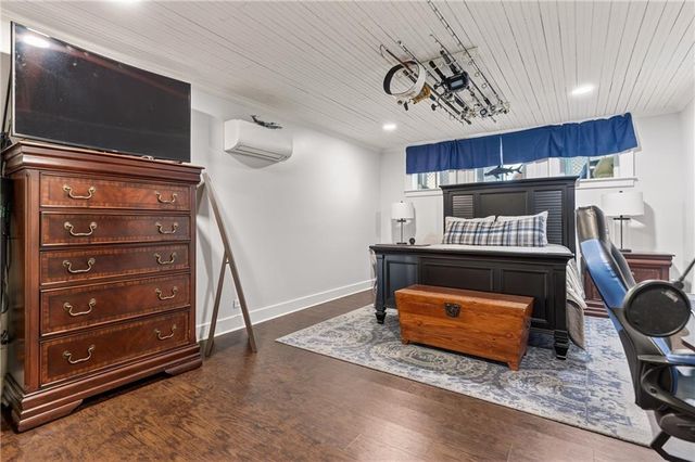 1563 Government Street, Mobile, AL 36604