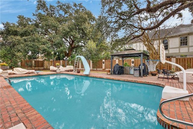 1563 Government Street, Mobile, AL 36604