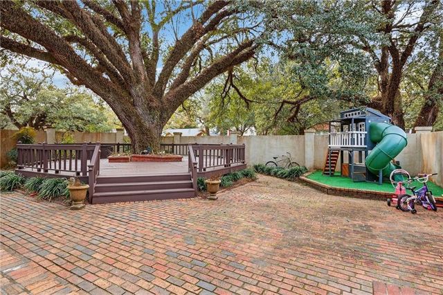 1563 Government Street, Mobile, AL 36604