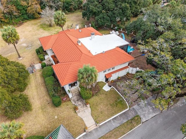 1563 Government Street, Mobile, AL 36604