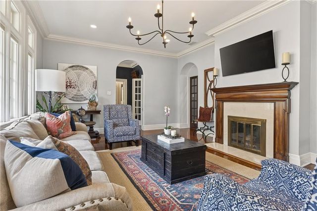 1563 Government Street, Mobile, AL 36604