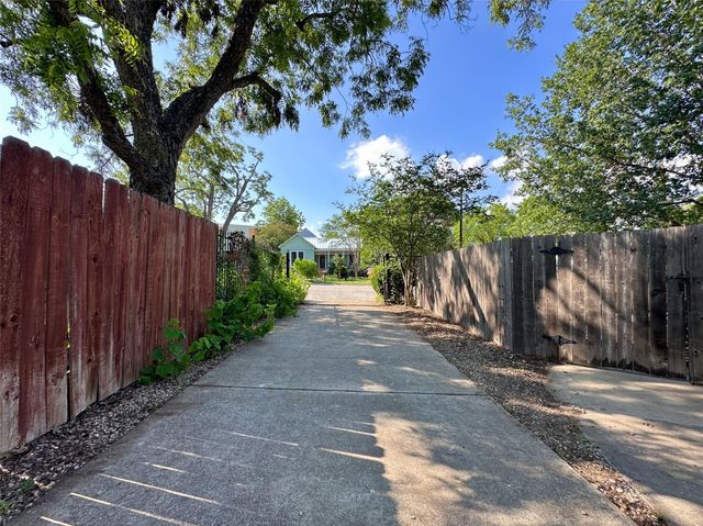 2103 E 16th ST Annex, Austin, TX 78702