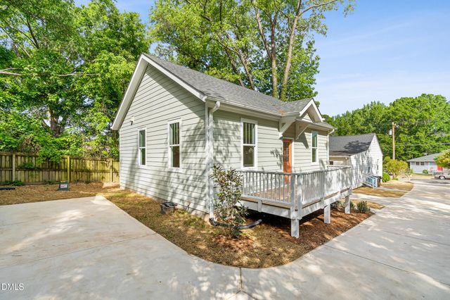 2626 Harvard Avenue B, Durham, NC 27703