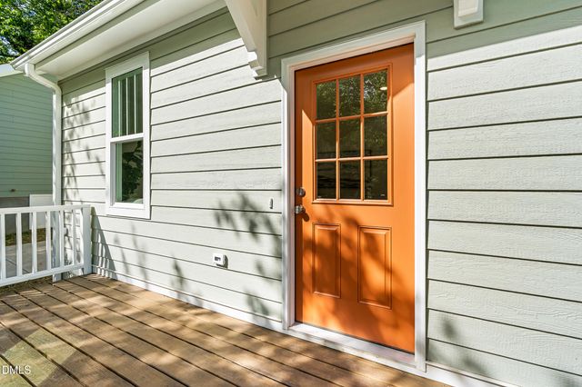 2626 Harvard Avenue B, Durham, NC 27703