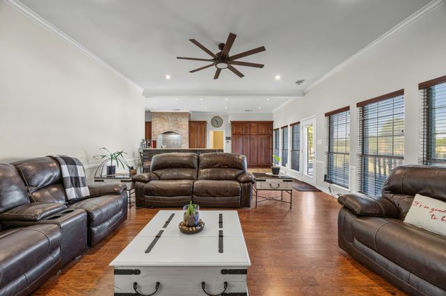 141 Creekview Lane, Crandall, TX 75114