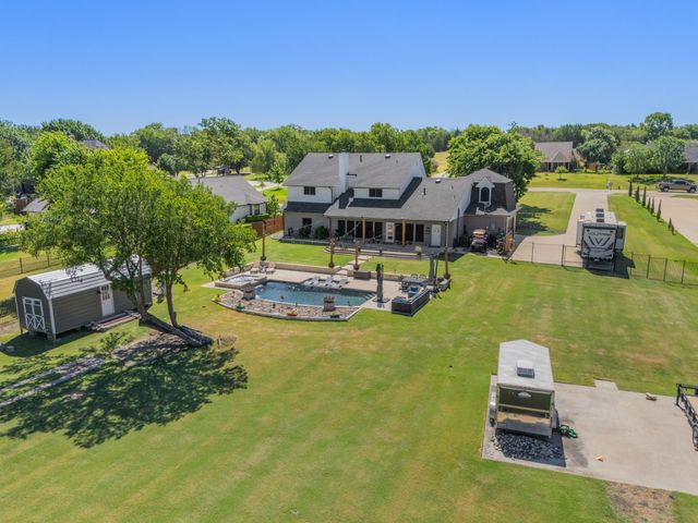 141 Creekview Lane, Crandall, TX 75114