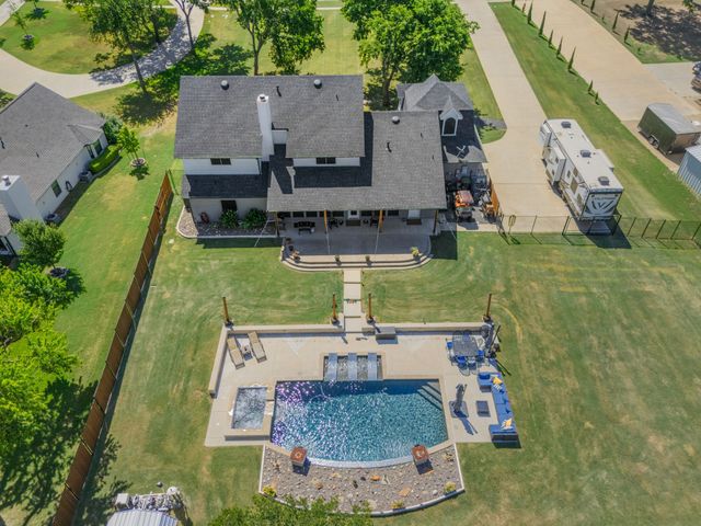 141 Creekview Lane, Crandall, TX 75114