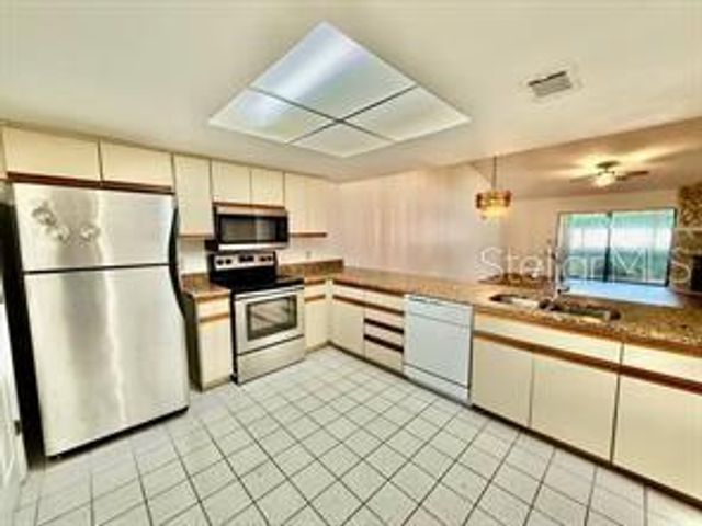 18308 AINTREE COURT, Tampa, FL 33647