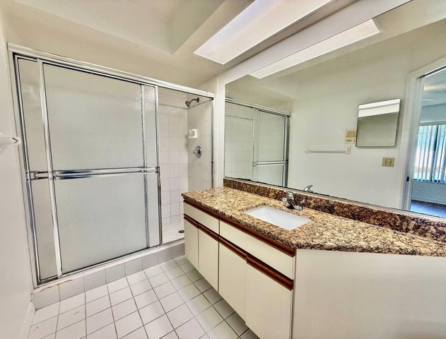 18308 AINTREE COURT, Tampa, FL 33647