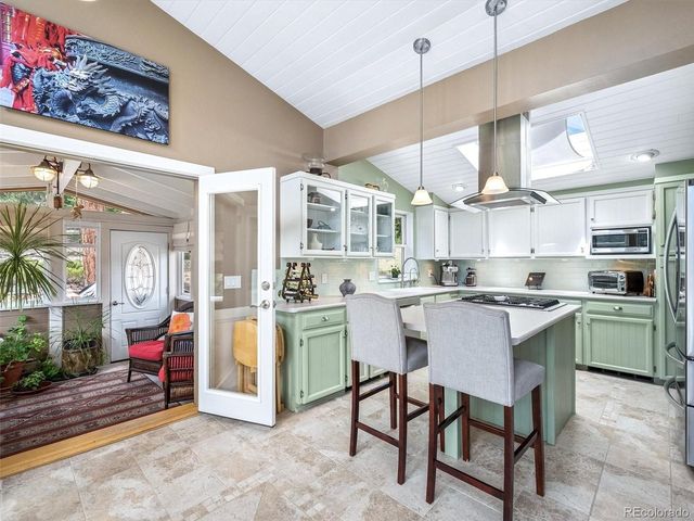 33847 Hemlock Ln, Evergreen, CO 80439