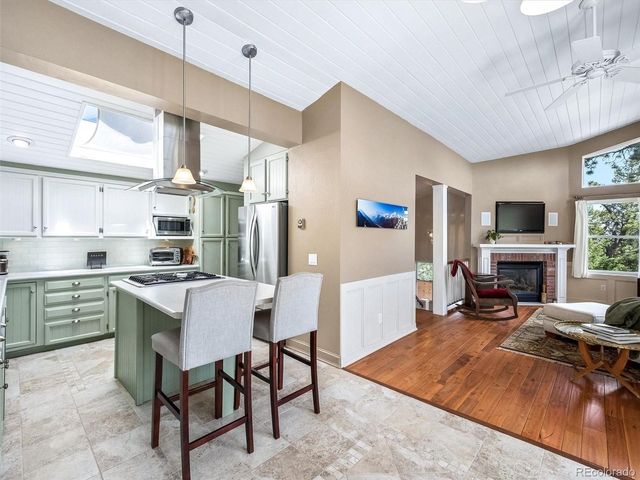 33847 Hemlock Ln, Evergreen, CO 80439