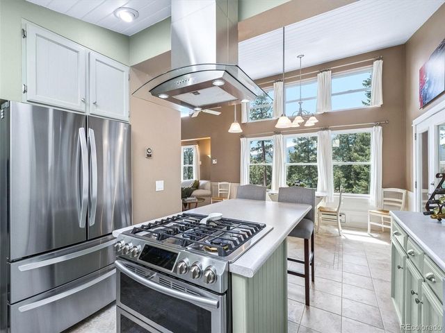 33847 Hemlock Ln, Evergreen, CO 80439