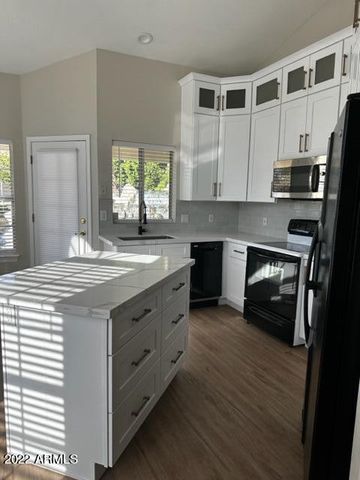 1410 W CRYSTAL SPRINGS Drive, Gilbert, AZ 85233