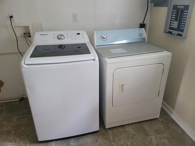 1021 GRIFFITH AVENUE, Wisconsin Rapids, WI 54494