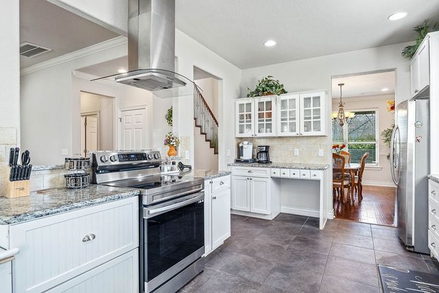 2104 Delwhite Drive, Bentonville, AR 72712