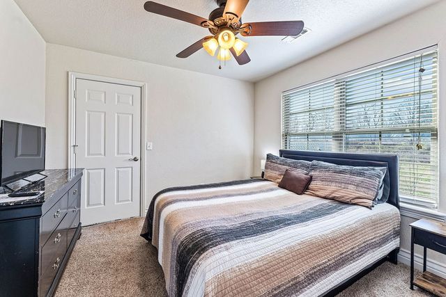 2104 Delwhite Drive, Bentonville, AR 72712