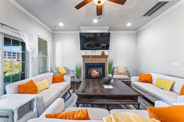 2104 Delwhite Drive, Bentonville, AR 72712