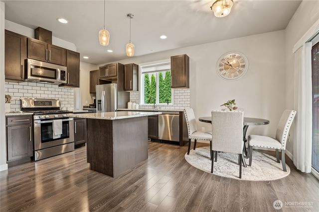 1460 Sunnybrook Lane, Bellingham, WA 98226