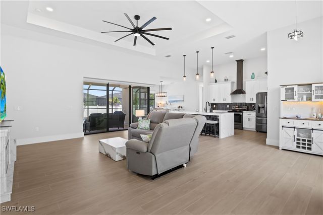 301 NW 36th AVE, Cape Coral, FL 33993