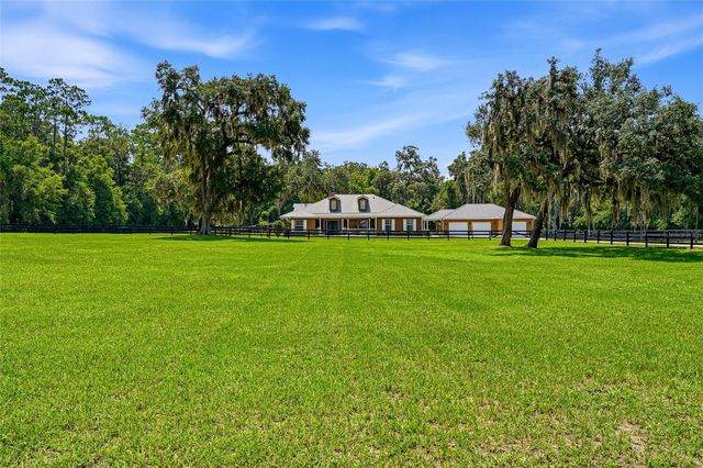 4 MIDDLEGROUND ROAD, Ocala, FL 34482