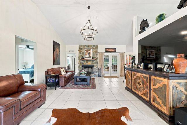 4 MIDDLEGROUND ROAD, Ocala, FL 34482