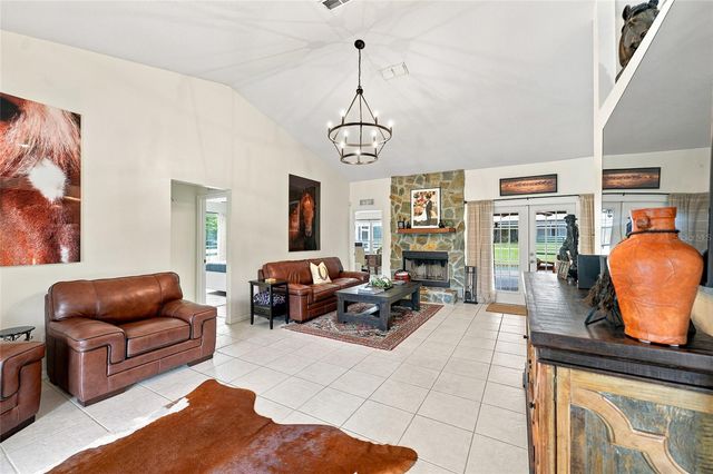 4 MIDDLEGROUND ROAD, Ocala, FL 34482