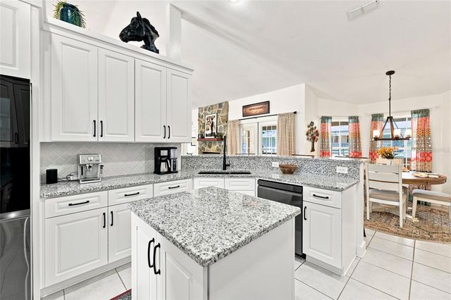 4 MIDDLEGROUND ROAD, Ocala, FL 34482