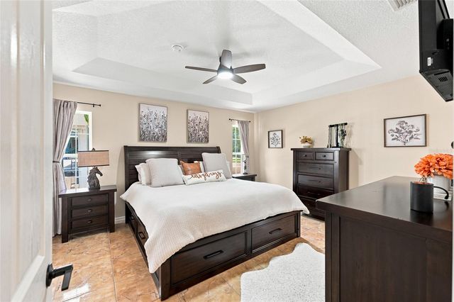 4 MIDDLEGROUND ROAD, Ocala, FL 34482