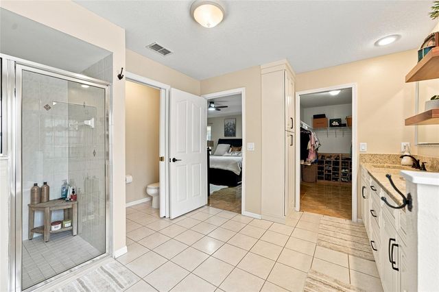 4 MIDDLEGROUND ROAD, Ocala, FL 34482