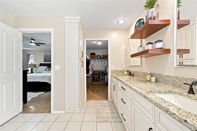 4 MIDDLEGROUND ROAD, Ocala, FL 34482