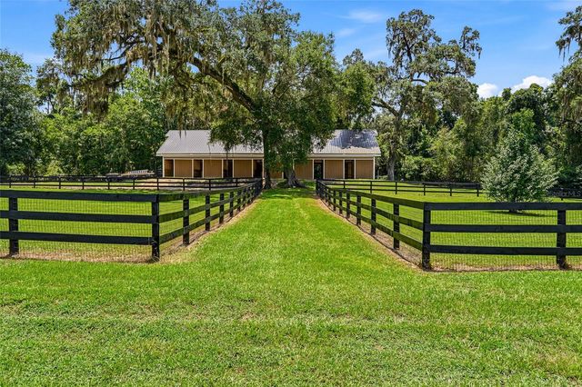 4 MIDDLEGROUND ROAD, Ocala, FL 34482