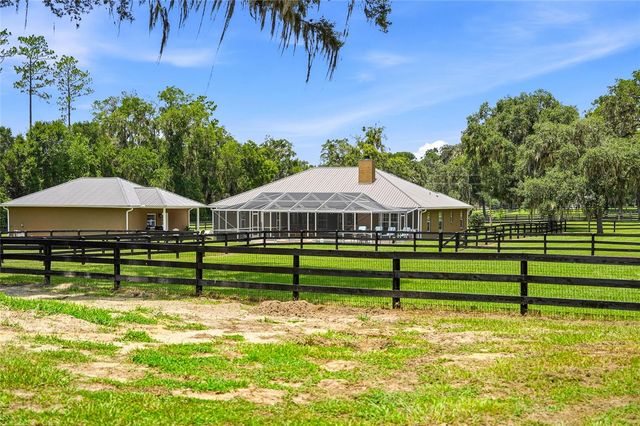 4 MIDDLEGROUND ROAD, Ocala, FL 34482