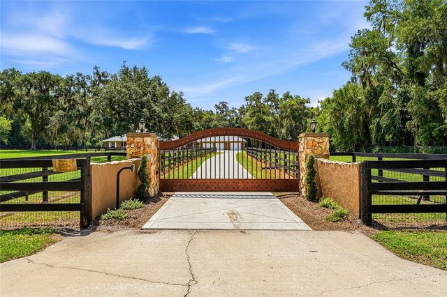 4 MIDDLEGROUND ROAD, Ocala, FL 34482