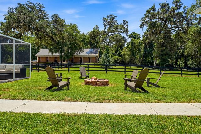4 MIDDLEGROUND ROAD, Ocala, FL 34482