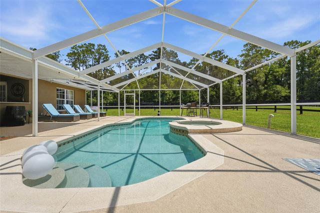 4 MIDDLEGROUND ROAD, Ocala, FL 34482
