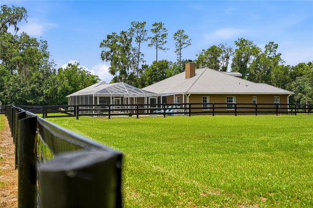 4 MIDDLEGROUND ROAD, Ocala, FL 34482