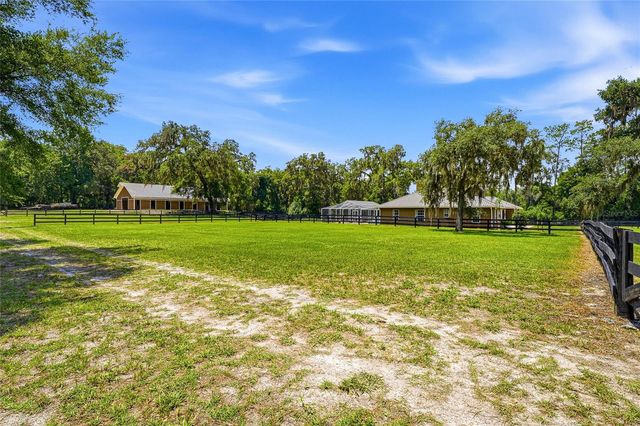 4 MIDDLEGROUND ROAD, Ocala, FL 34482