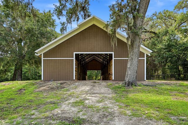 4 MIDDLEGROUND ROAD, Ocala, FL 34482