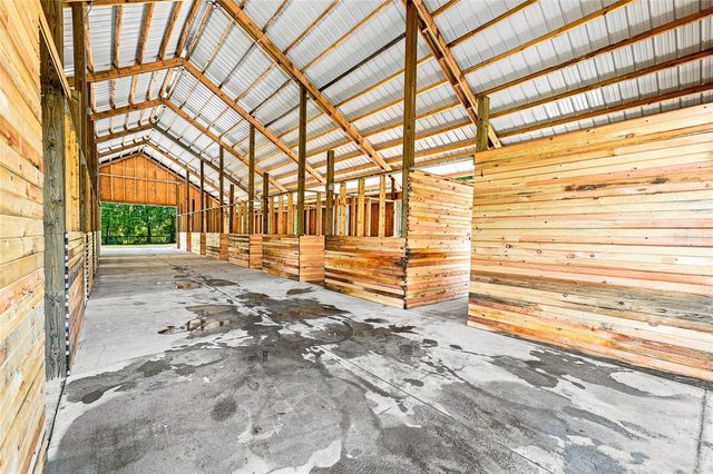 4 MIDDLEGROUND ROAD, Ocala, FL 34482